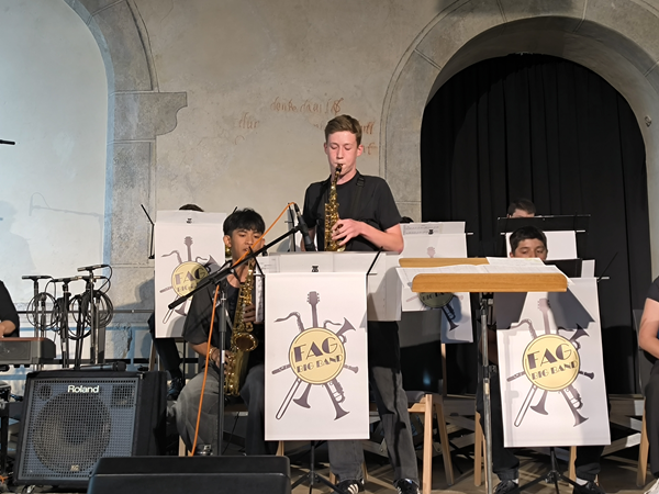 Bigband mit Solisten