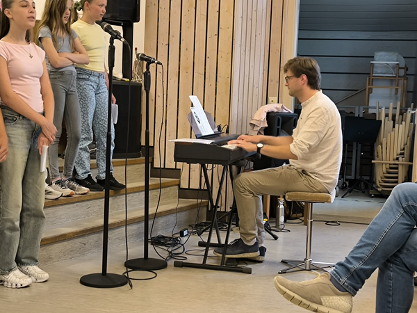 Chor mit Klavierbegleitung