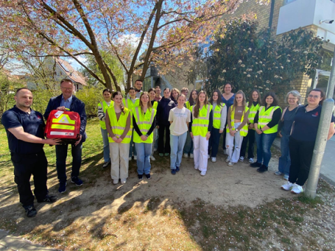 Neue Schulsanitäter